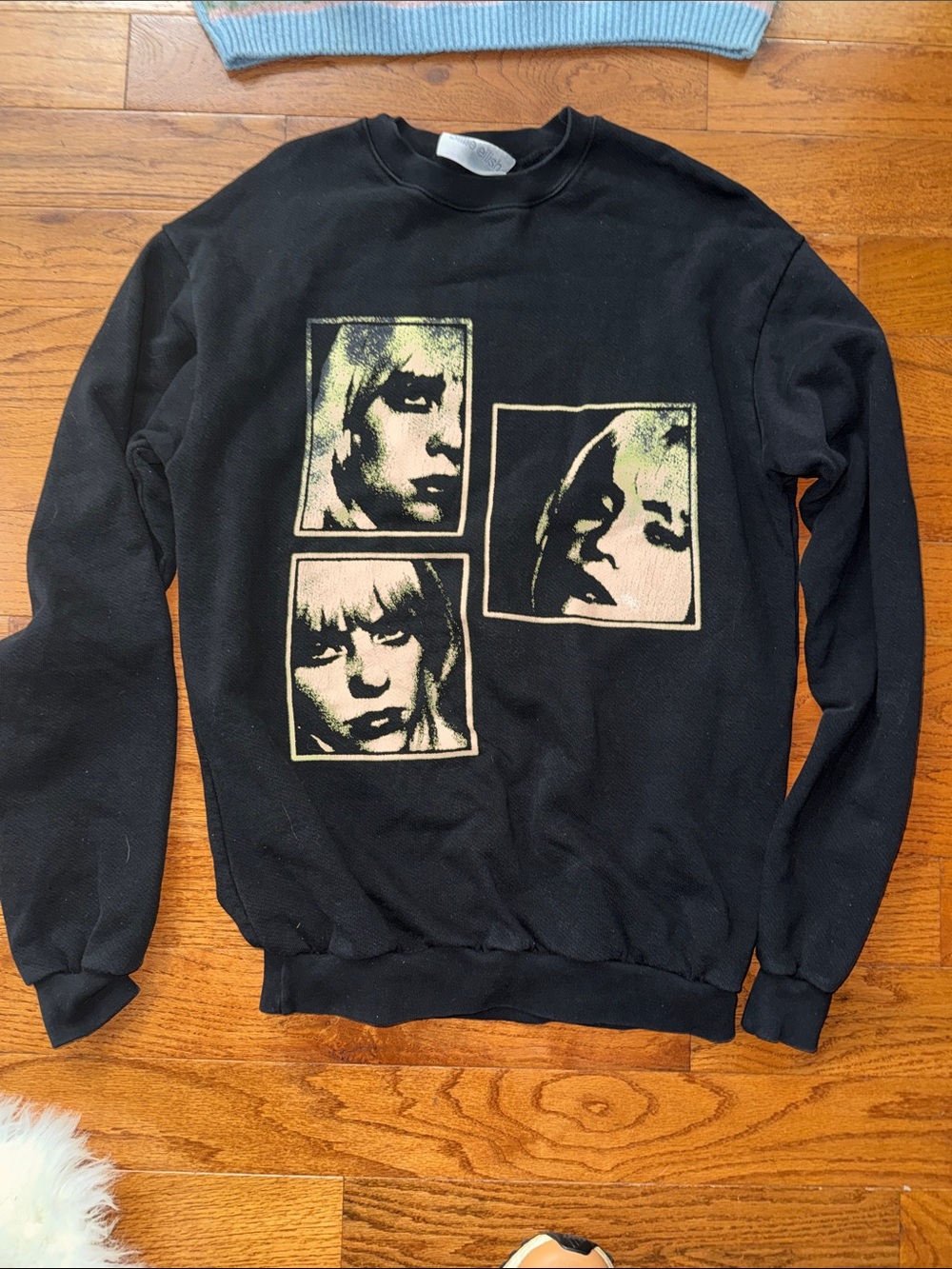 Billie Eilish "Happier Than Ever" World Tour 2022 sweatshirt